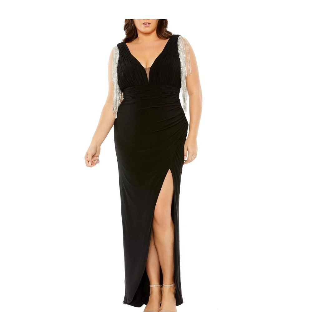 Mac Duggal Elegant Black Maxi Dress with Silver Details